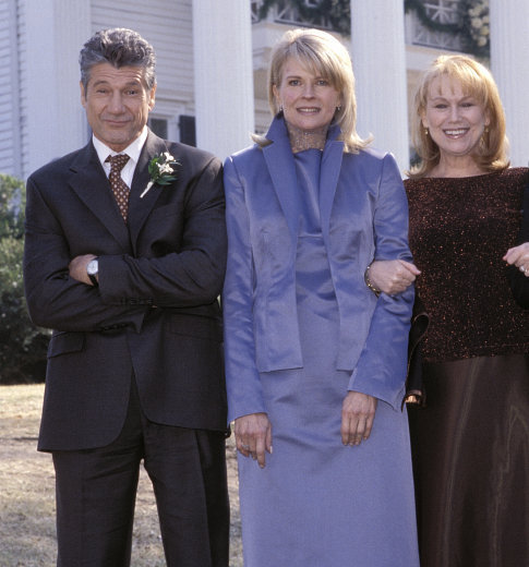 Still of Candice Bergen, Mary Kay Place and Fred Ward in Mergina is Alabamos (2002)