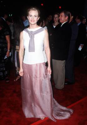 Monica Potter at event of Without Limits (1998)