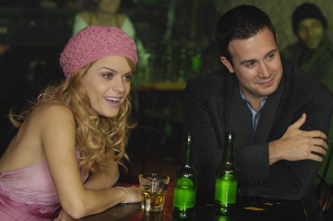 Still of Freddie Prinze Jr. and Taryn Manning in Jack and Jill vs. the World (2008)