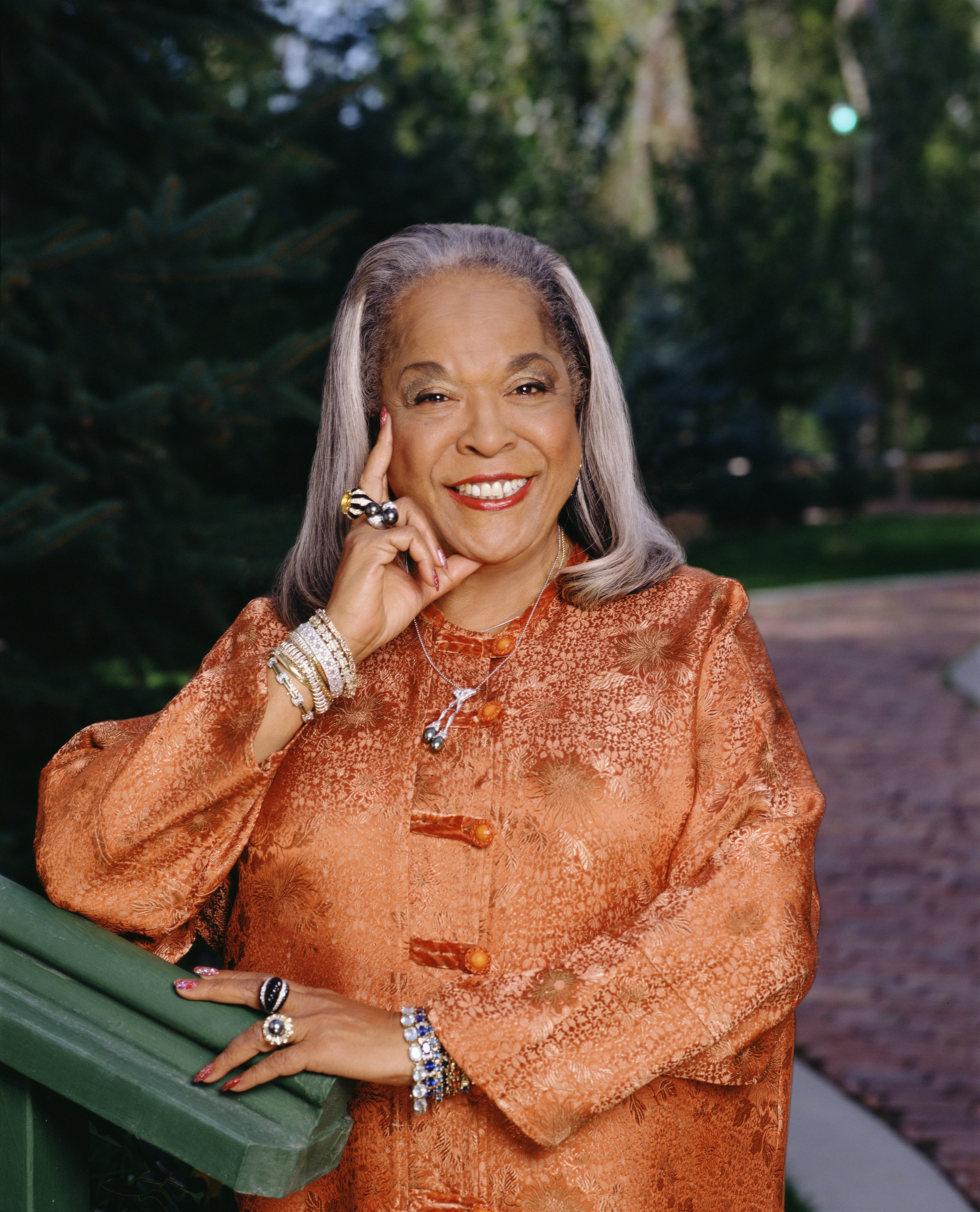Still of Della Reese in Touched by an Angel (1994)