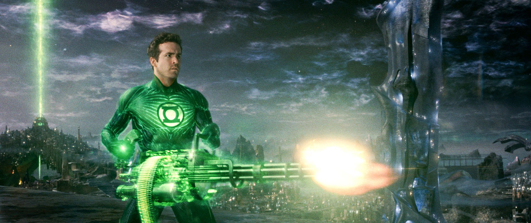 Still of Ryan Reynolds in Zaliasis zibintas 3D (2011)