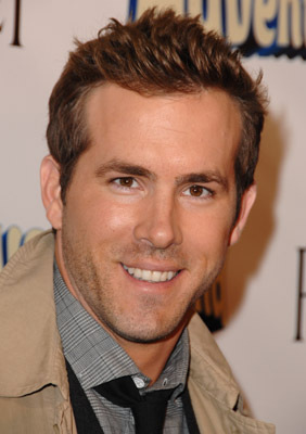 Ryan Reynolds at event of Adventureland (2009)