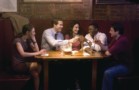 Still of Ryan Reynolds, Liane Balaban, Adam Ferrara, Annie Parisse and Derek Luke in Definitely, Maybe (2008)