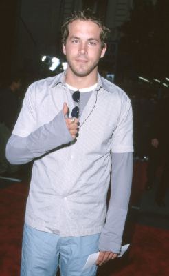 Ryan Reynolds at event of Battlefield Earth (2000)