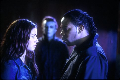 Still of Busta Rhymes and Bianca Kajlich in Halloween: Resurrection (2002)