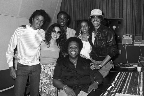Michael Jackson, Brenda Richie and Lionel Richie with the studio staff at Lion Share Recording Studios in Los Angeles