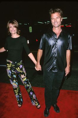 Harry Hamlin and Lisa Rinna at event of Charlie's Angels (2000)