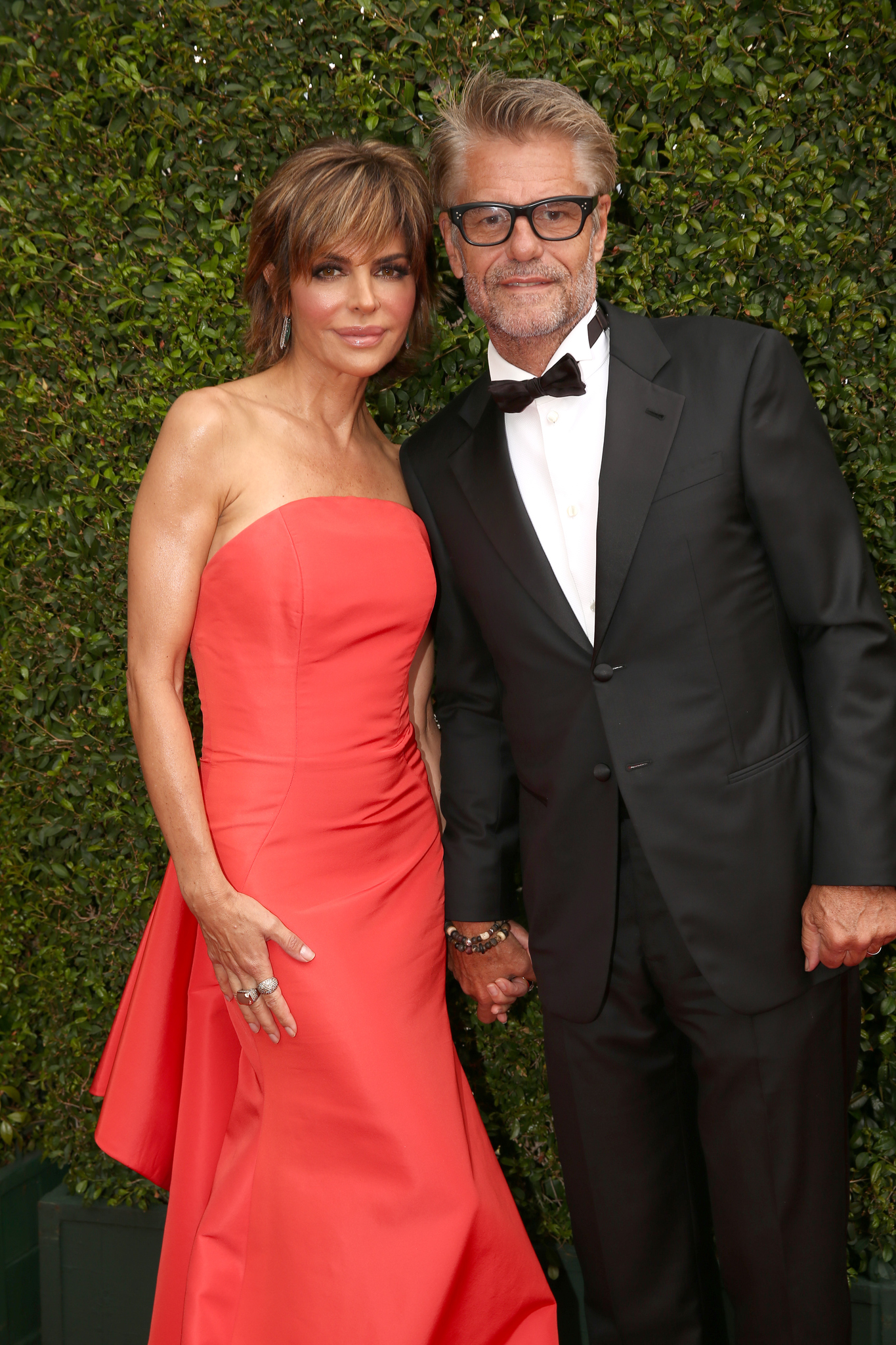 Harry Hamlin and Lisa Rinna at event of The 66th Primetime Emmy Awards (2014)