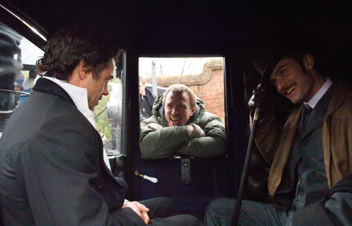 Still of Jude Law, Robert Downey Jr. and Guy Ritchie in Sherlock Holmes (2009)