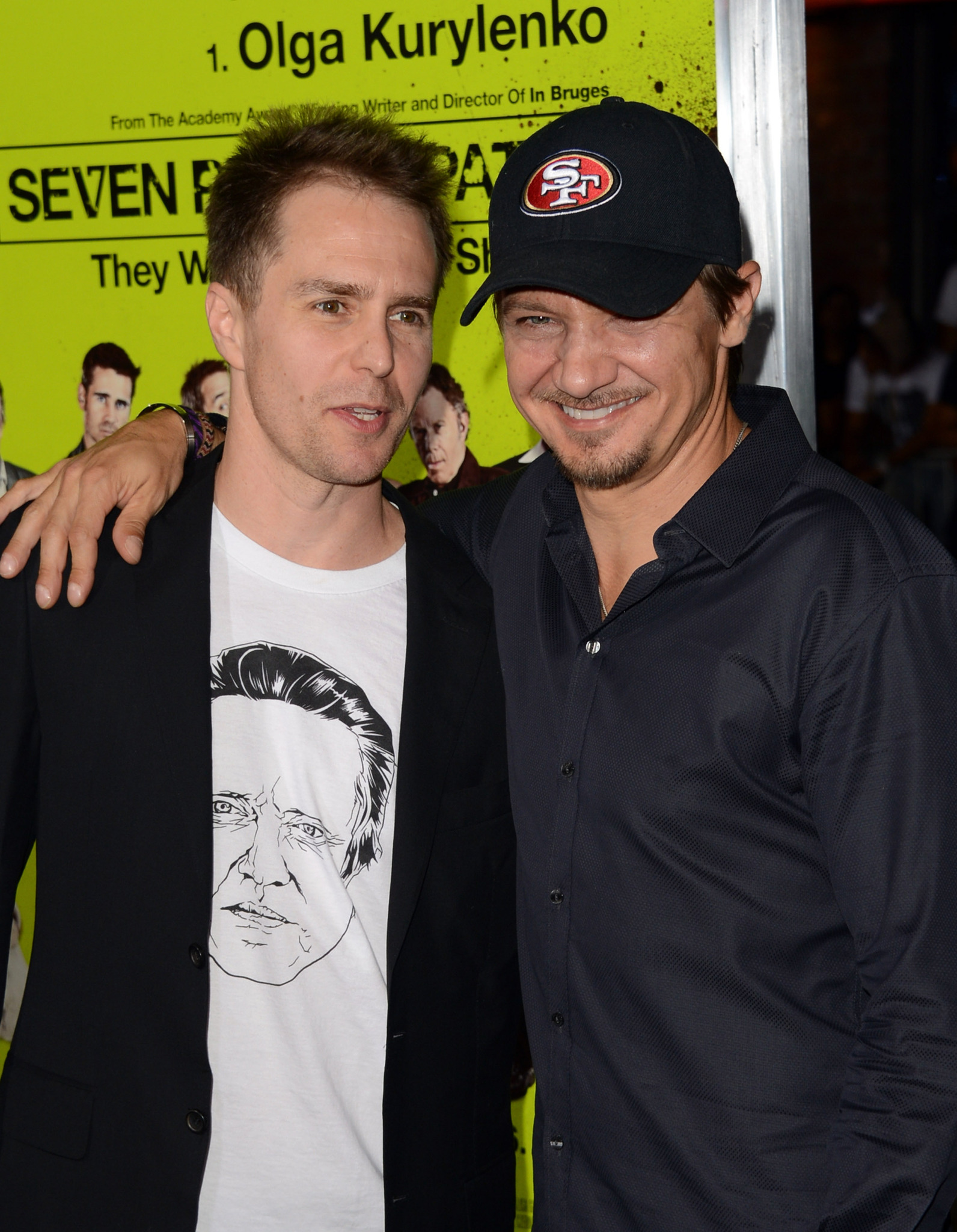 Sam Rockwell and Jeremy Renner at event of Septyni psichopatai (2012)