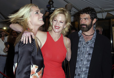 Antonio Banderas, Melanie Griffith and Rebecca Romijn at event of Femme Fatale (2002)