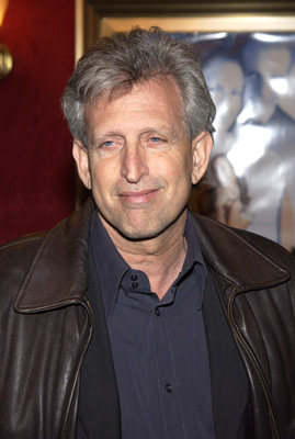 Joe Roth at event of Maid in Manhattan (2002)