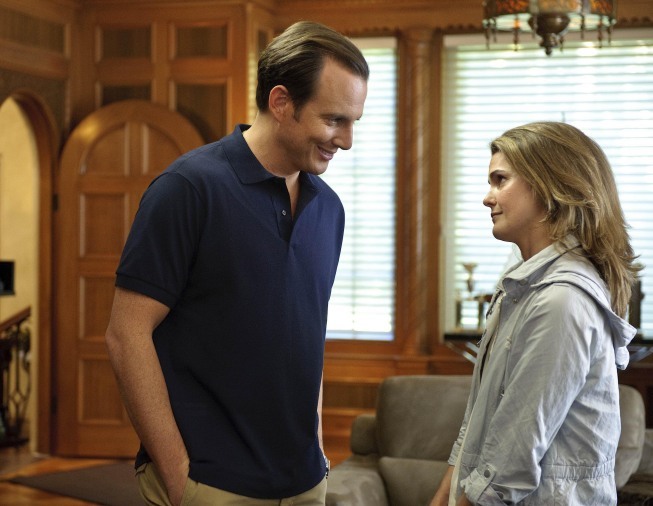 Still of Will Arnett and Keri Russell in Running Wilde (2010)