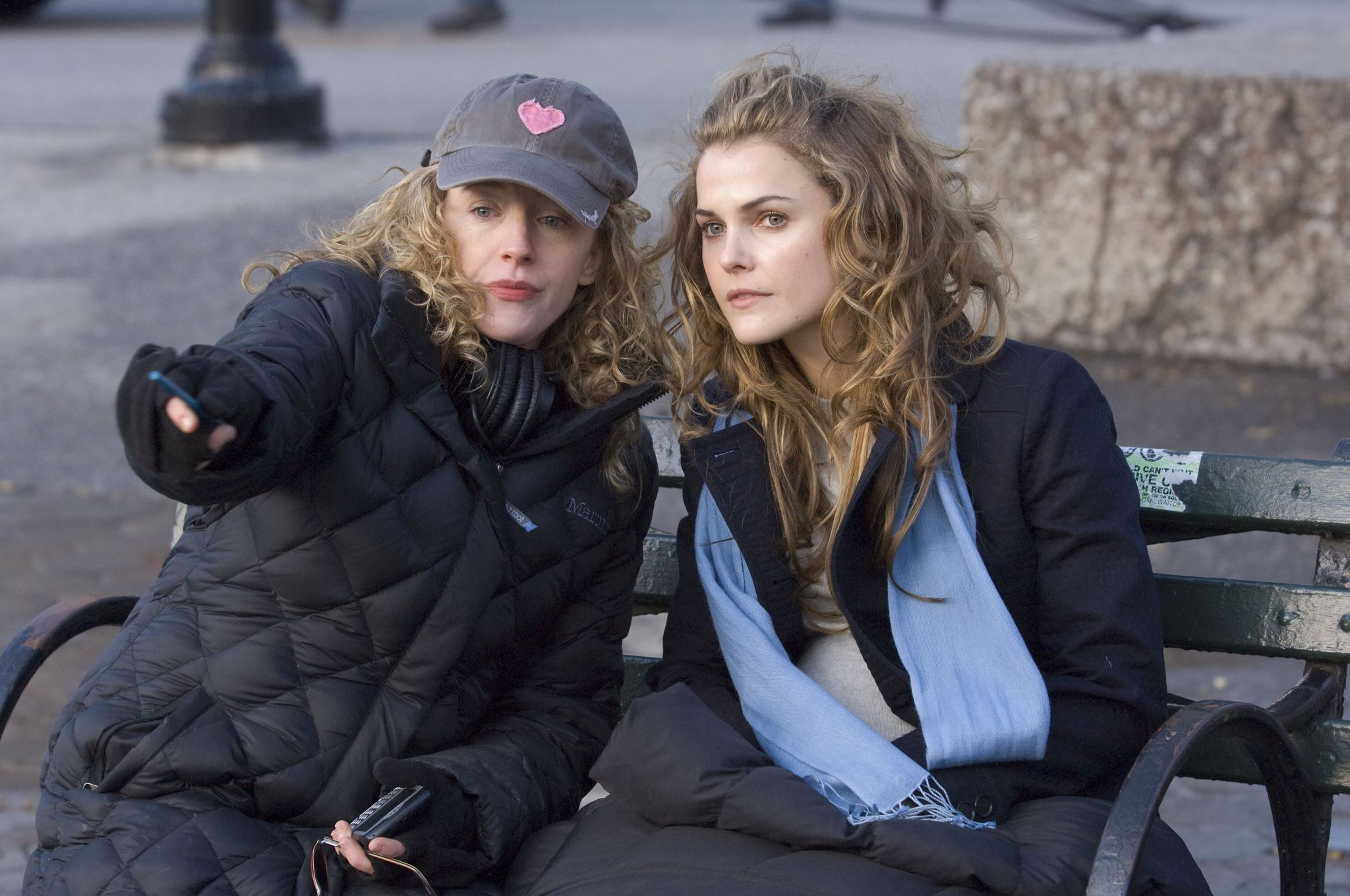 Still of Keri Russell and Kirsten Sheridan in August Rush (2007)