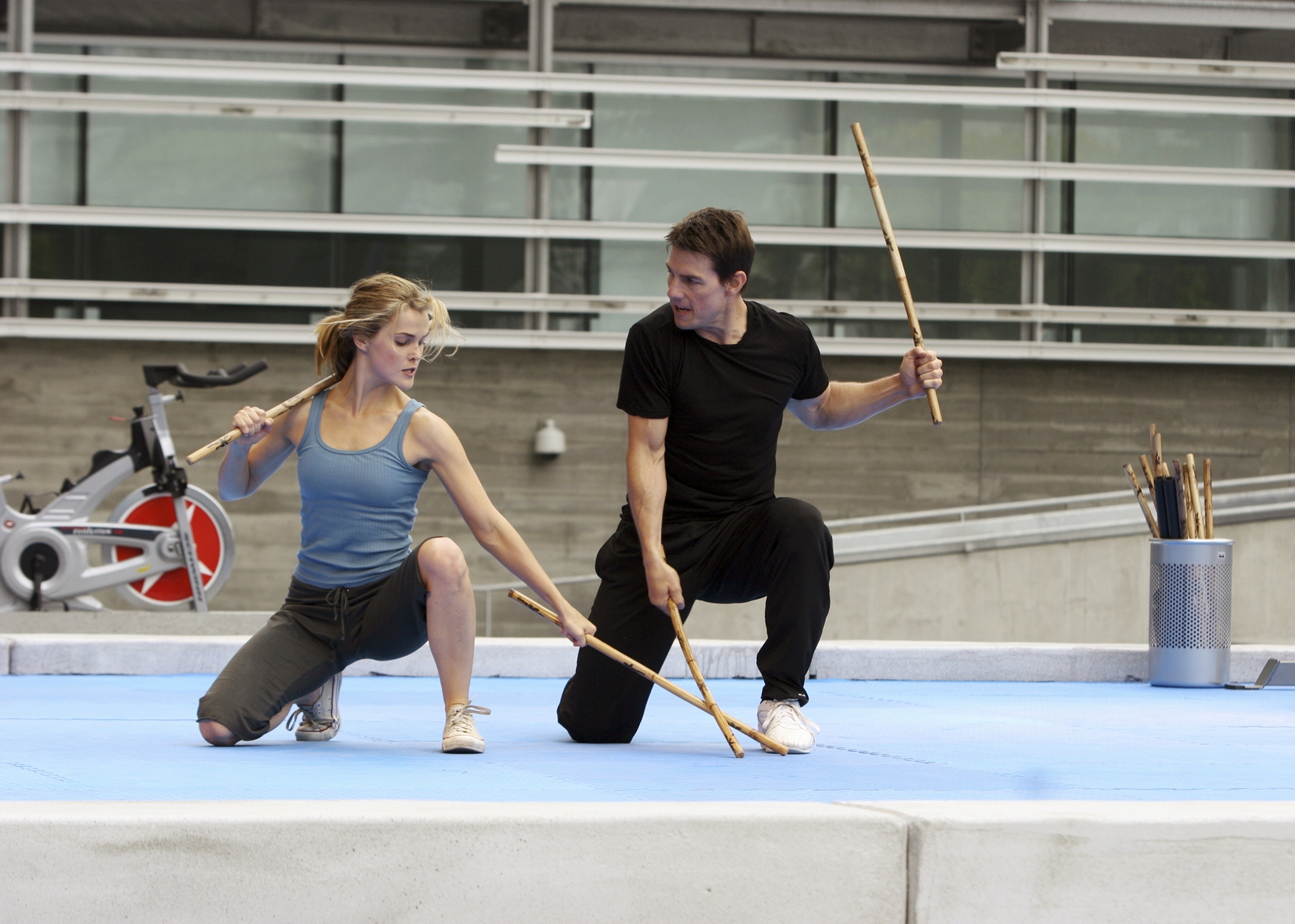 Still of Tom Cruise and Keri Russell in Mission: Impossible III (2006)