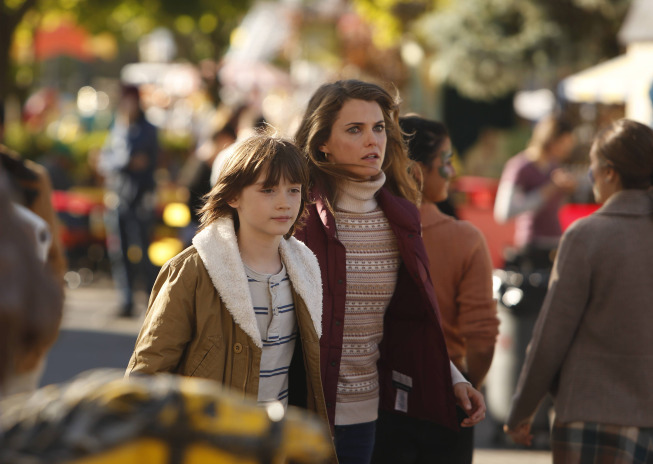 Still of Keri Russell, Craig Blankenhorn and Keidrich Sellati in The Americans (2013)