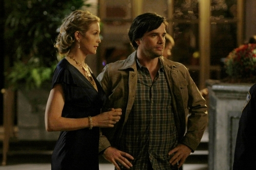 Still of Kelly Rutherford and Matthew Settle in Liezuvautoja (2007)