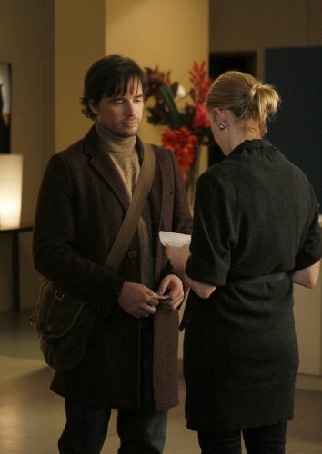 Still of Kelly Rutherford and Matthew Settle in Liezuvautoja (2007)