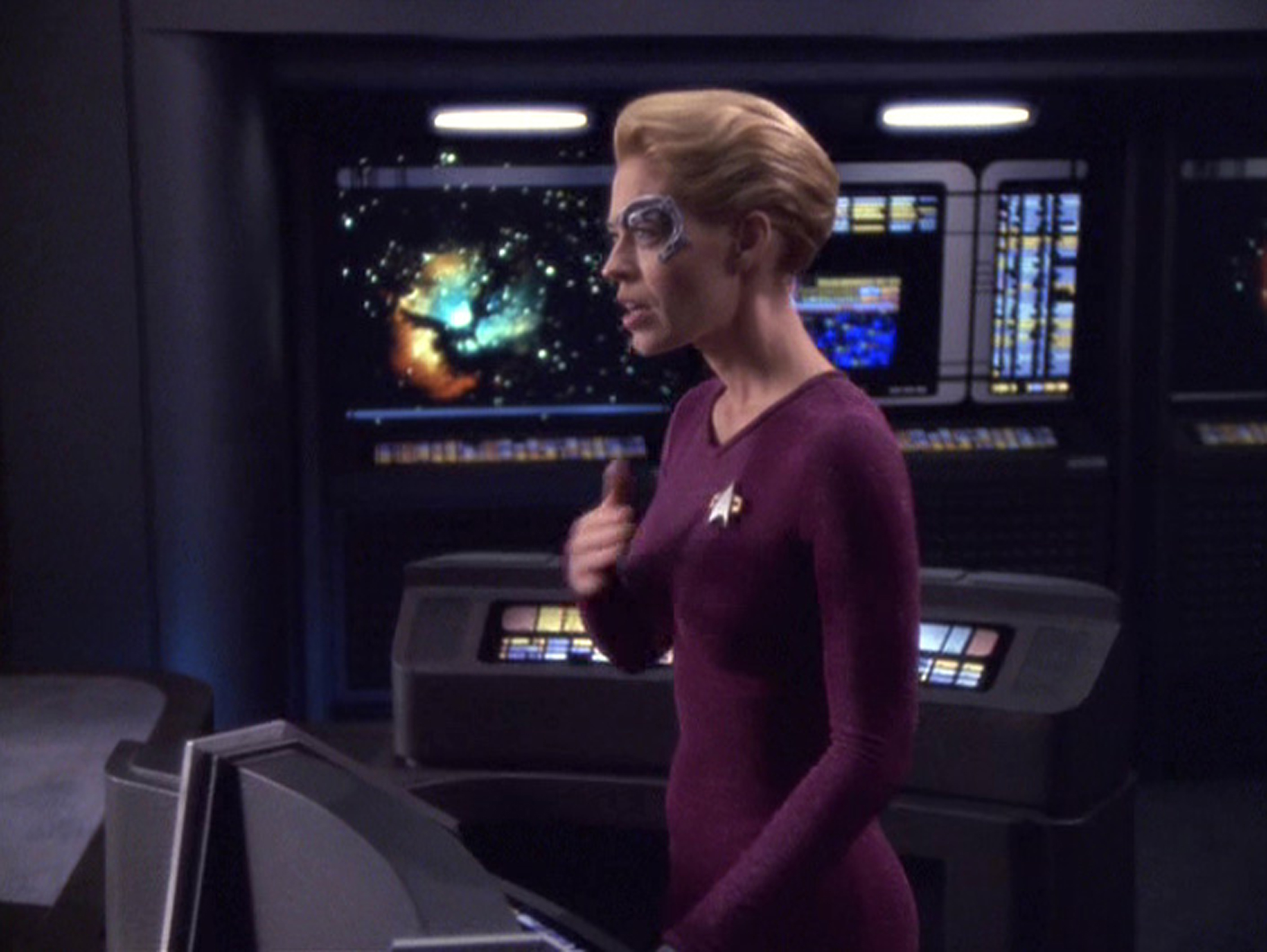Still of Jeri Ryan in Star Trek: Voyager (1995)