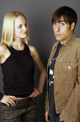 Mena Suvari and Jason Schwartzman at event of Spun (2002)