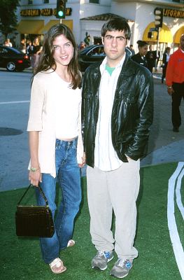 Selma Blair and Jason Schwartzman at event of The Replacements (2000)