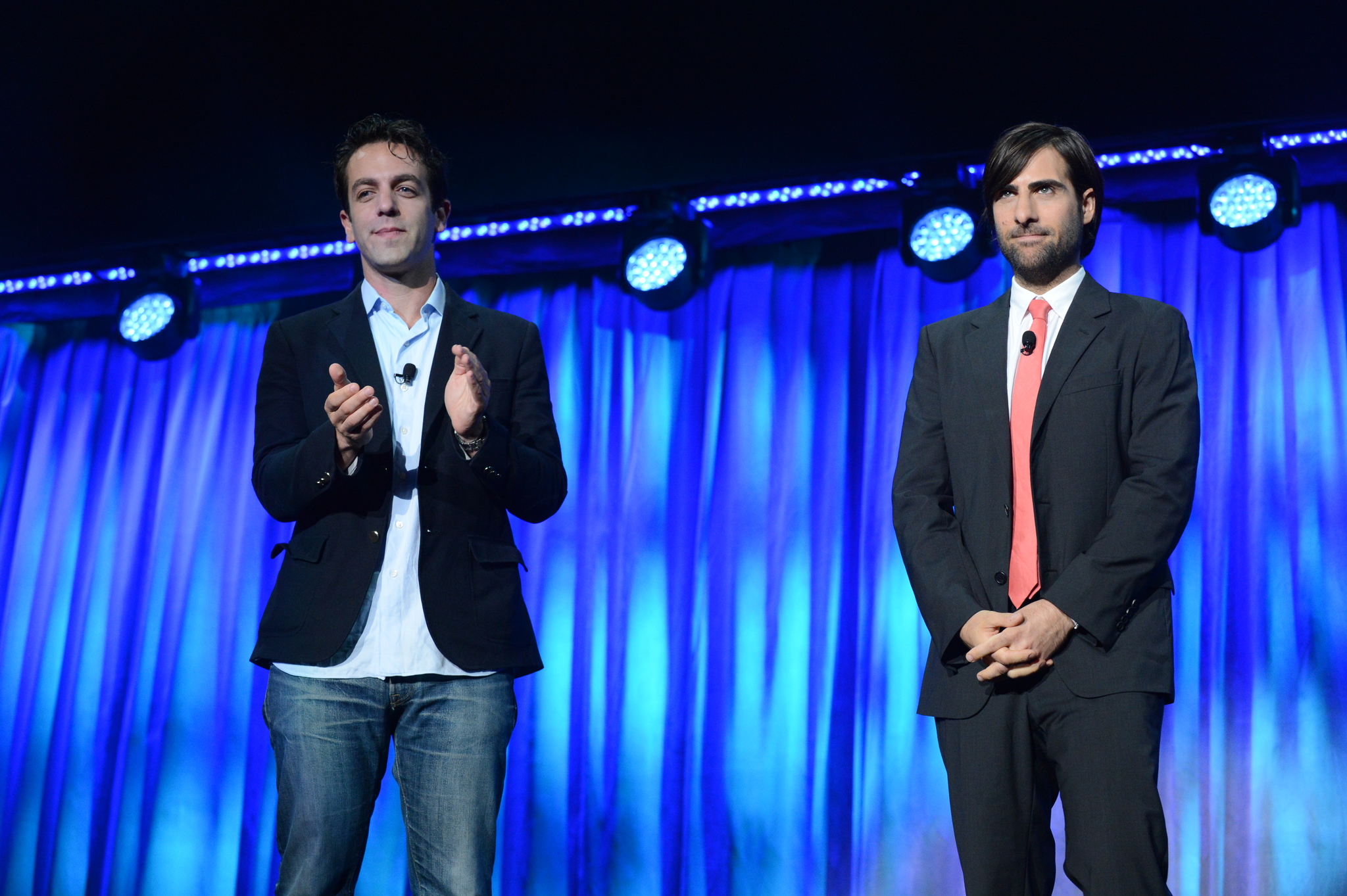 Jason Schwartzman and B.J. Novak at event of Isgelbeti pona Benksa (2013)