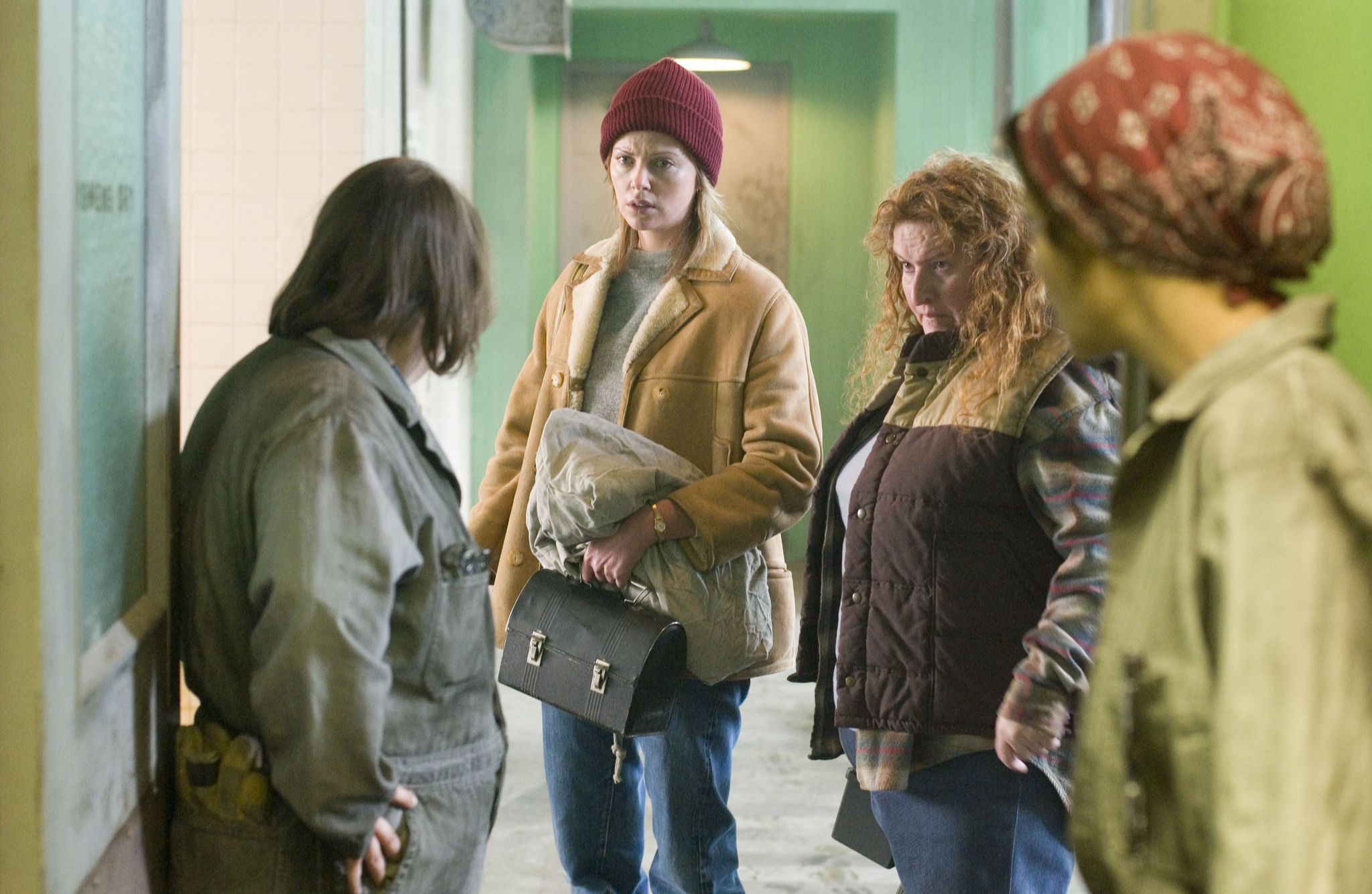 Still of Charlize Theron and Rusty Schwimmer in North Country (2005)