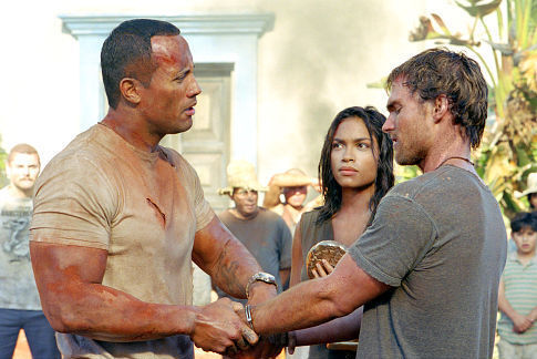 Still of Seann William Scott, Rosario Dawson and Dwayne Johnson in The Rundown (2003)