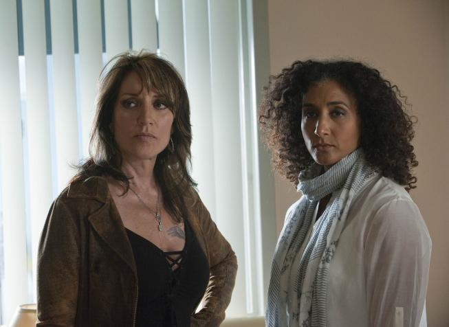 Still of Katey Sagal and Bellina Logan in Sons of Anarchy (2008)
