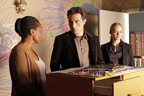 Still of Rufus Sewell and Marley Shelton in Eleventh Hour (2008)