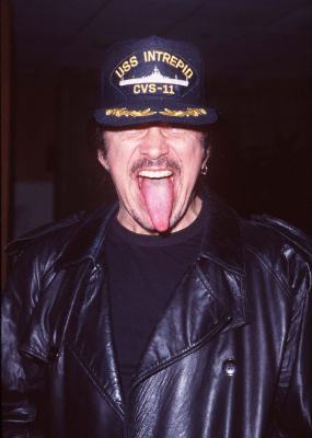 Gene Simmons at event of The Jackal (1997)