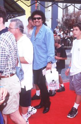 Gene Simmons at event of Kull the Conqueror (1997)