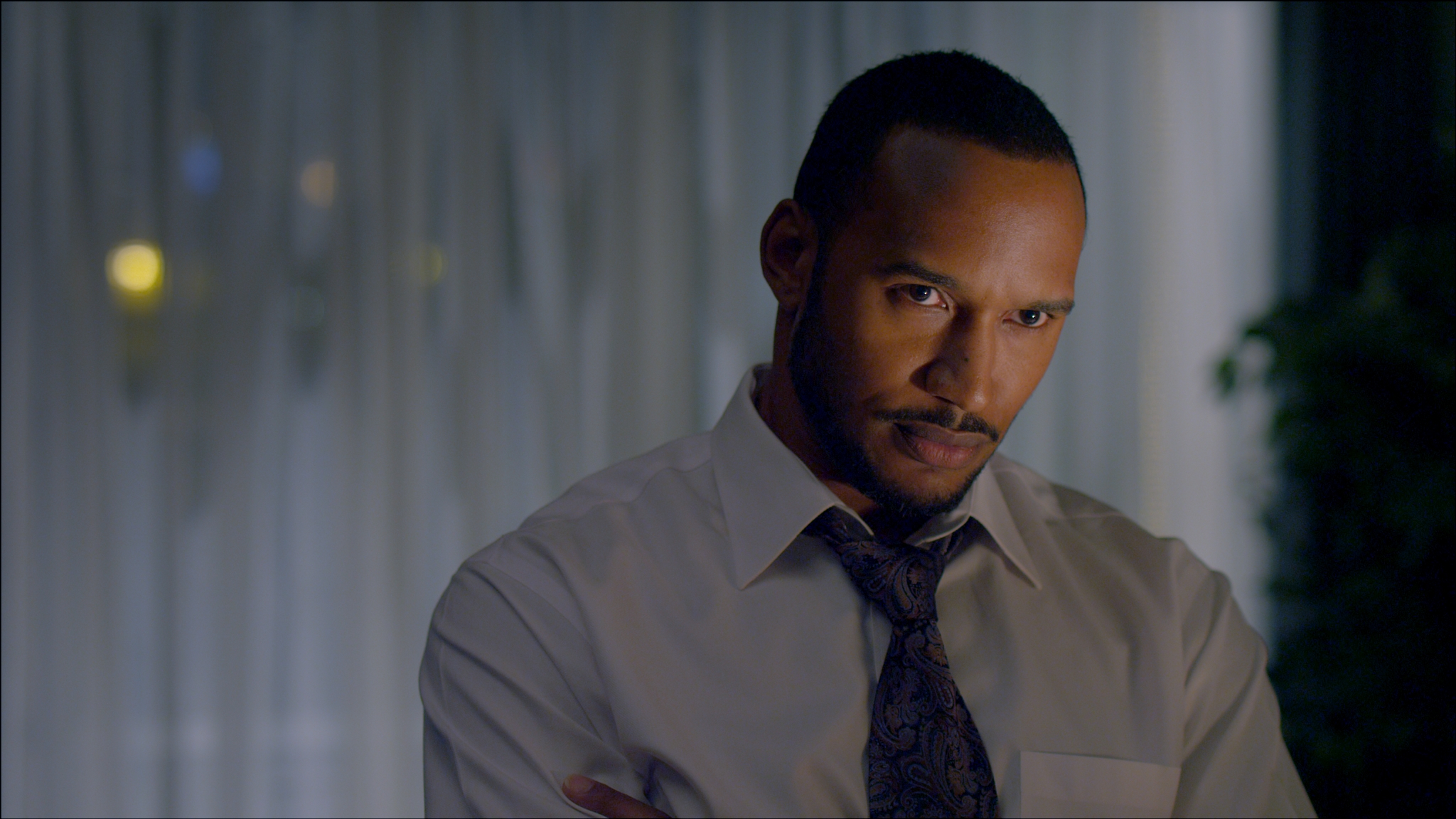 Still of Henry Simmons in From the Rough (2013)