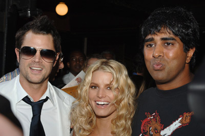 Jessica Simpson, Jay Chandrasekhar and Johnny Knoxville at event of The Dukes of Hazzard (2005)