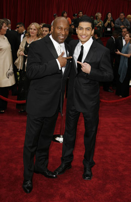 John Singleton and Rick Gonzalez at event of The 79th Annual Academy Awards (2007)