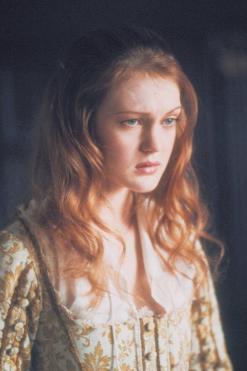 Still of Azura Skye in Confessions of an Ugly Stepsister (2002)