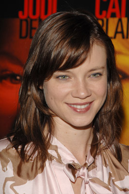 Amy Smart at event of Notes on a Scandal (2006)