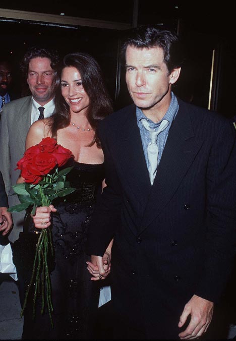 Pierce Brosnan and Keely Shaye Smith at event of Auksine Akis (1995)