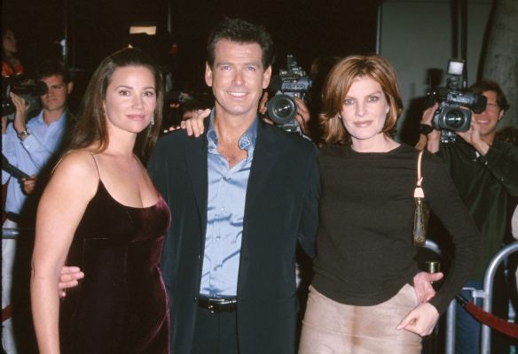 Pierce Brosnan, Rene Russo and Keely Shaye Smith at event of Ir viso Pasaulio negana (1999)