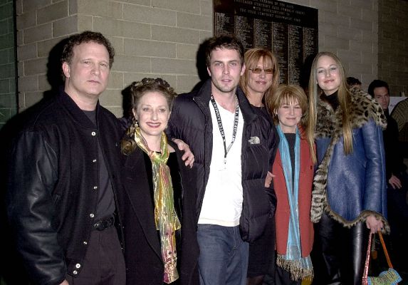 Albert Brooks, Carol Kane, Christine Lahti, Desmond Harrington, Mary Kay Place and Leelee Sobieski