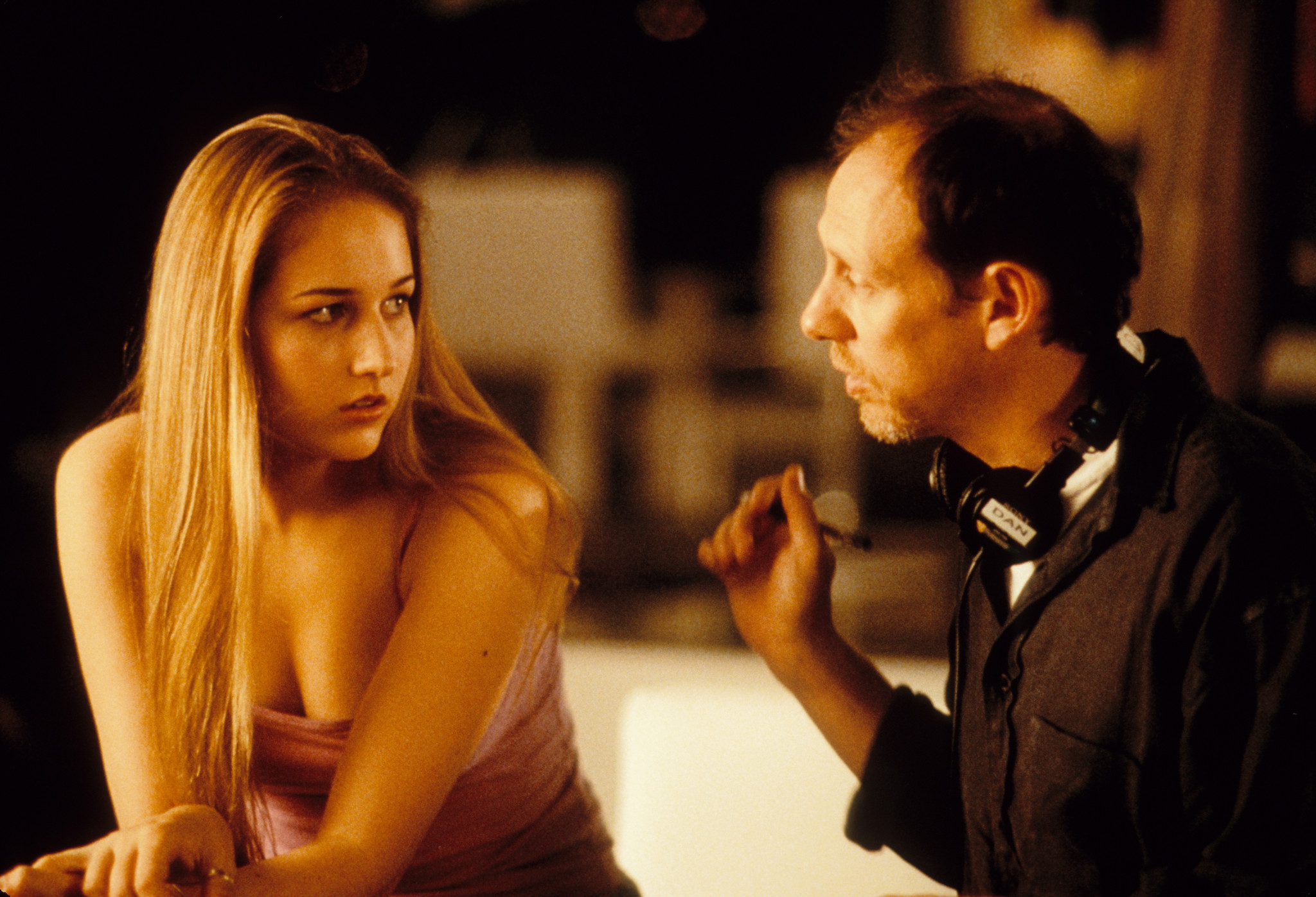 Leelee Sobieski and Daniel Sackheim in The Glass House (2001)
