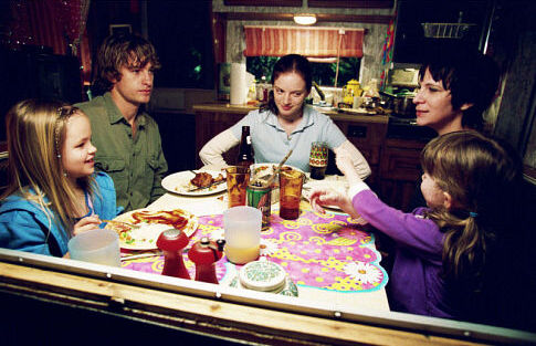 Still of Amanda Plummer, Sarah Polley, Scott Speedman, Jessica Amlee and Kenya Jo Kennedy in My Life Without Me (2003)