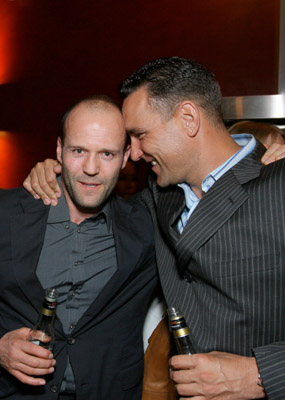 Vinnie Jones and Jason Statham at event of Pasmerktieji (2007)