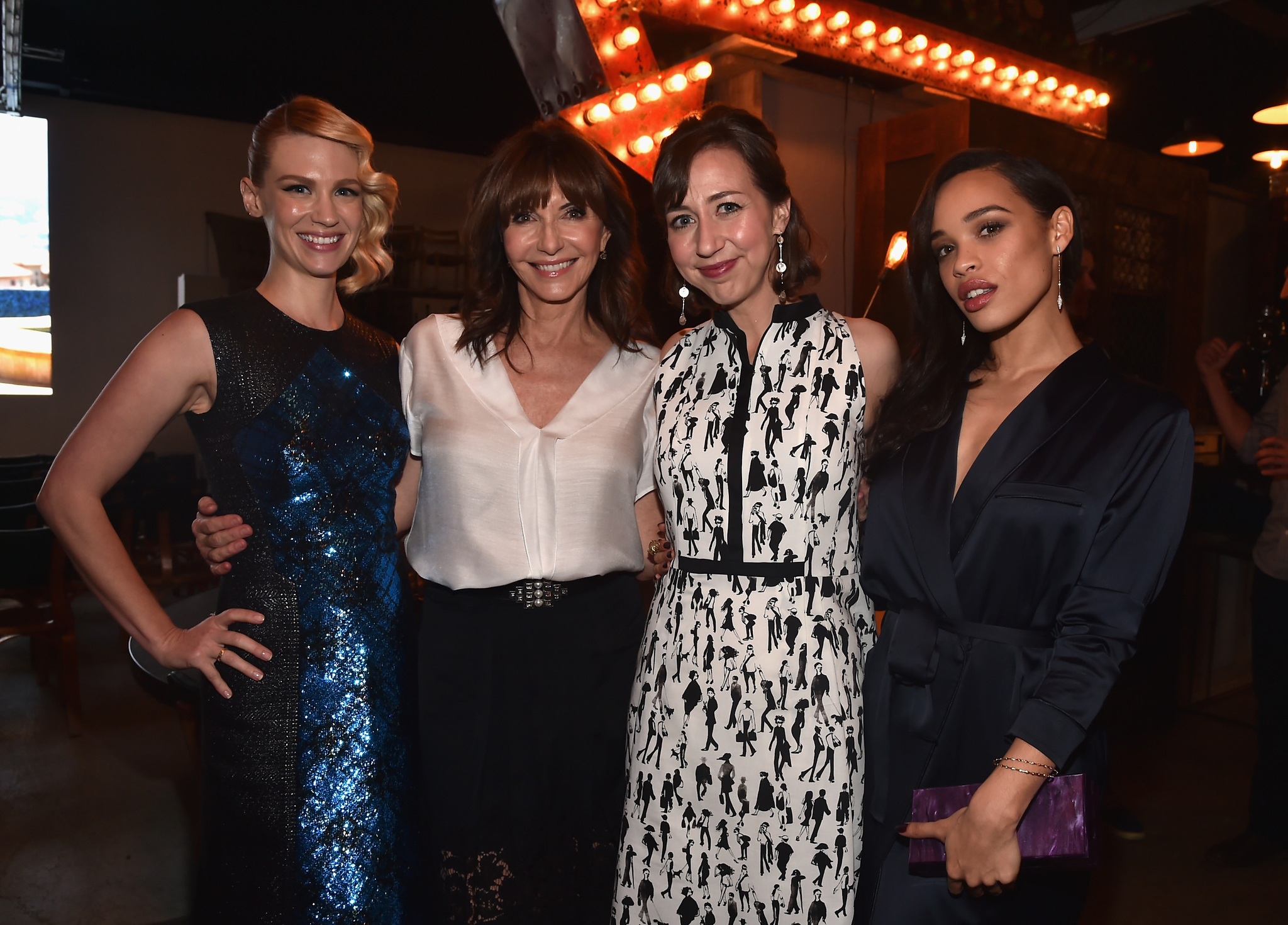 January Jones, Mary Steenburgen, Kristen Schaal and Cleo Coleman at event of The Last Man on Earth (2015)