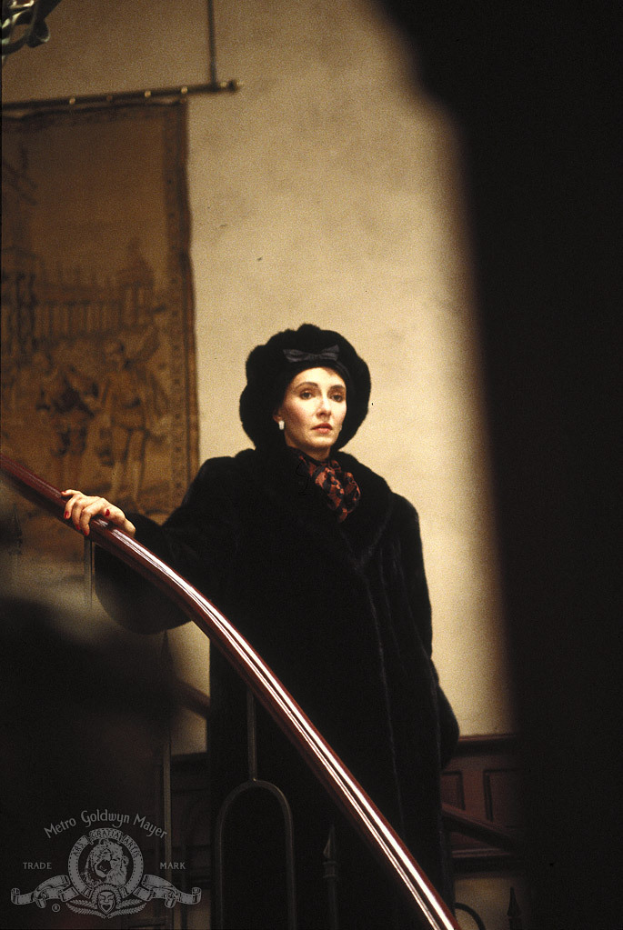 Still of Mary Steenburgen in Dead of Winter (1987)
