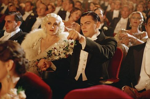 Still of Leonardo DiCaprio and Gwen Stefani in Aviatorius (2004)