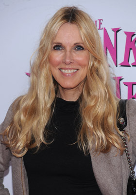 Alana Stewart at event of The Pink Panther 2 (2009)