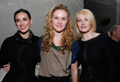 Demi Moore, Ellen Barkin and Julia Stiles at event of Happy Tears (2009)