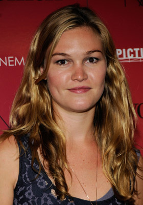 Julia Stiles at event of The Women (2008)