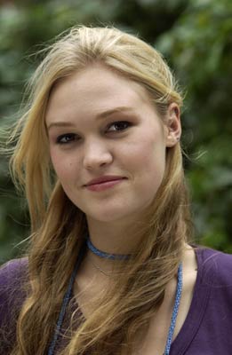 Julia Stiles at event of The Business of Strangers (2001)